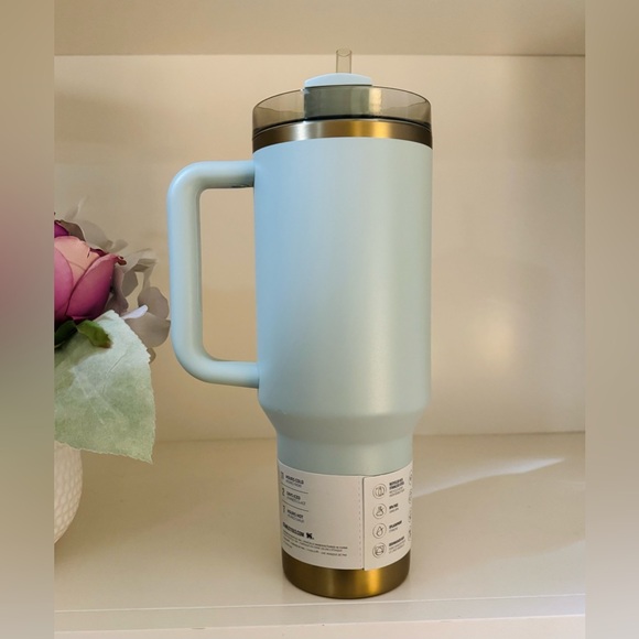 🎉LAST CHANCE🎉Stanley Quencher H20 Flowstate Tumbler 40oz Glided Celadon - Picture 10 of 16